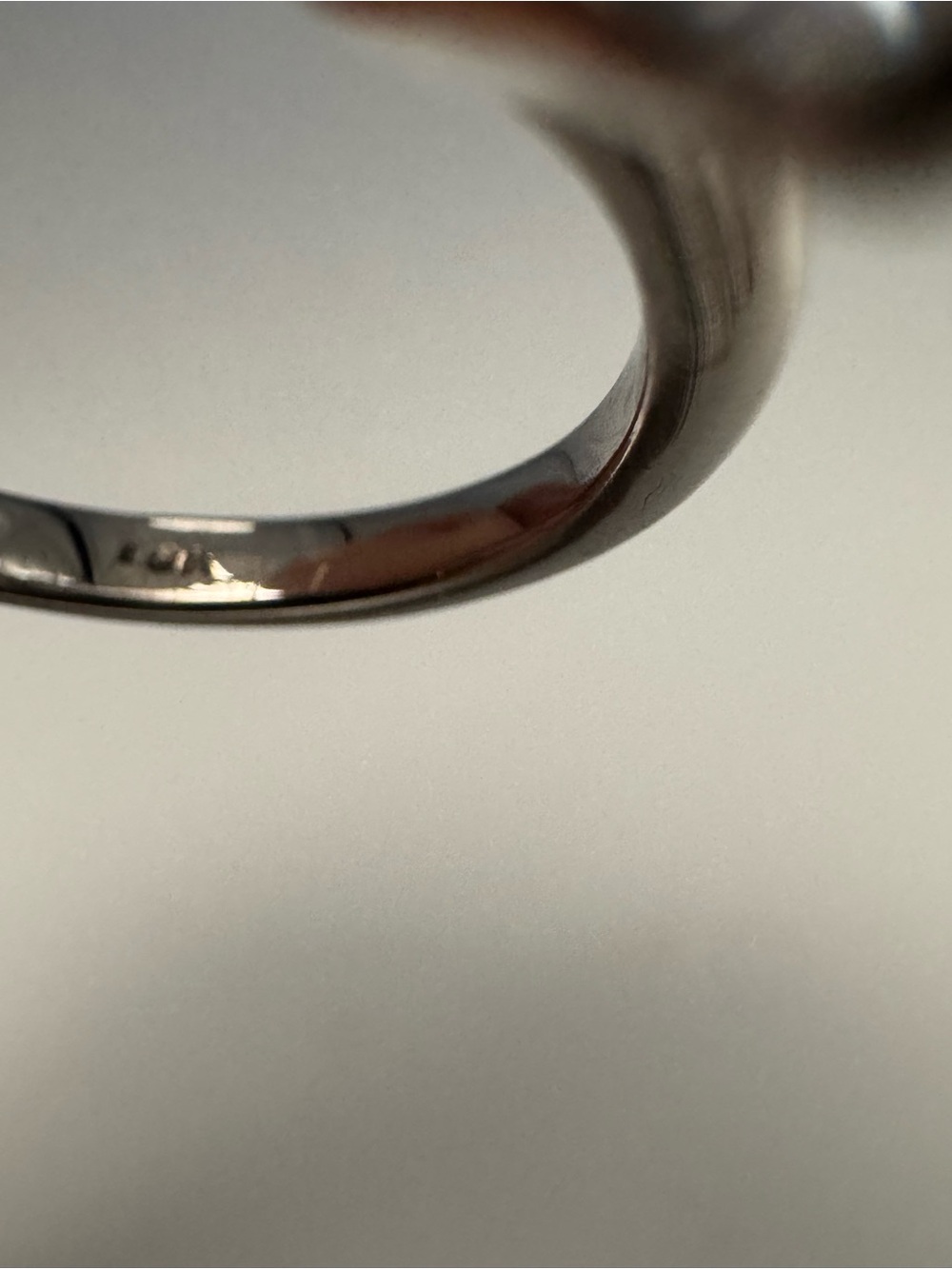 18k 4ct Heart Ring - Picture 13 of 14